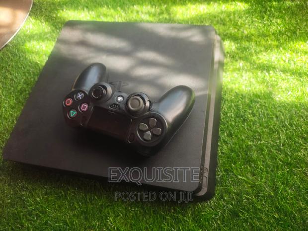 Playstation 4 Slim [ 3 FREE GAMES] - thumbnail 3