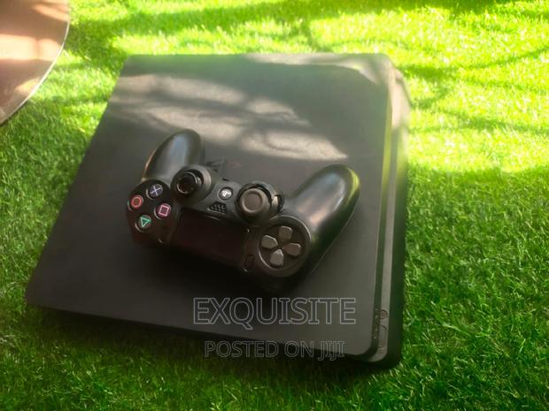 Playstation 4 Slim [ 3 FREE GAMES] - thumbnail 4