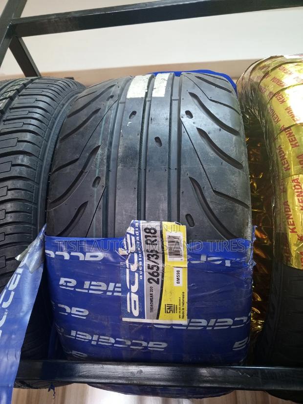 265/35zr18 Accelera