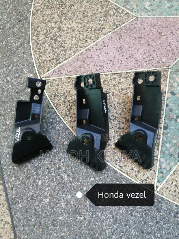 Honda Vezel Grill, Bracket, Slide