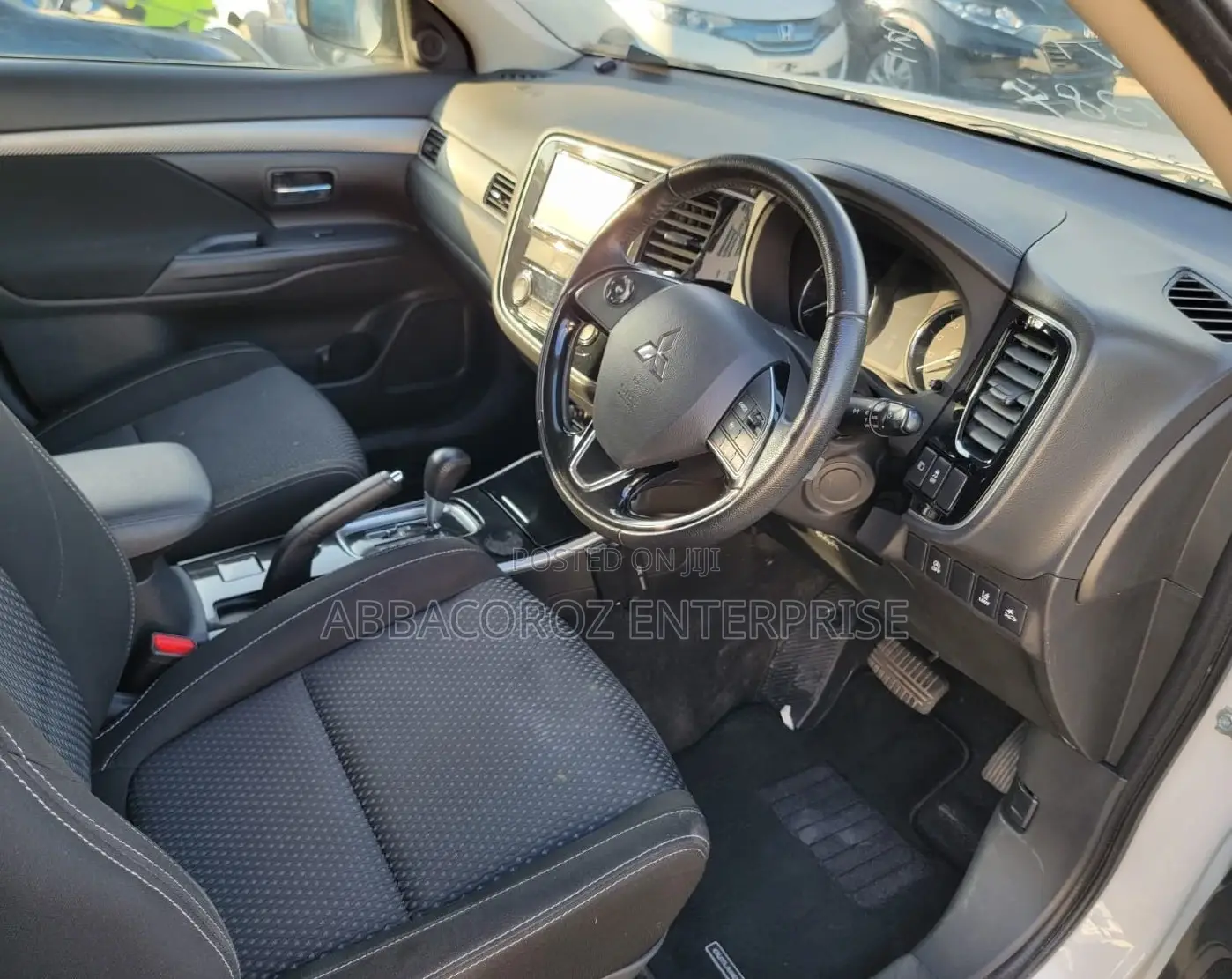 Mitsubishi Outlander 2017 Pearl