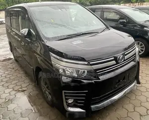 Toyota Voxy 2016 Matt Black