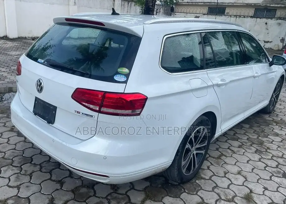 Volkswagen Passat 2016 Pearl