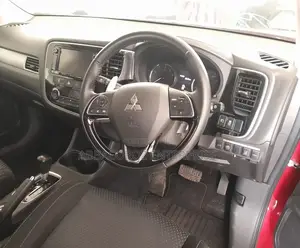 Mitsubishi Outlander 2.0 PHEV AWD 2016 Red