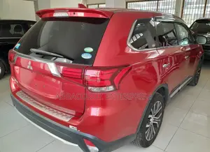 Mitsubishi Outlander 2.0 PHEV AWD 2016 Red