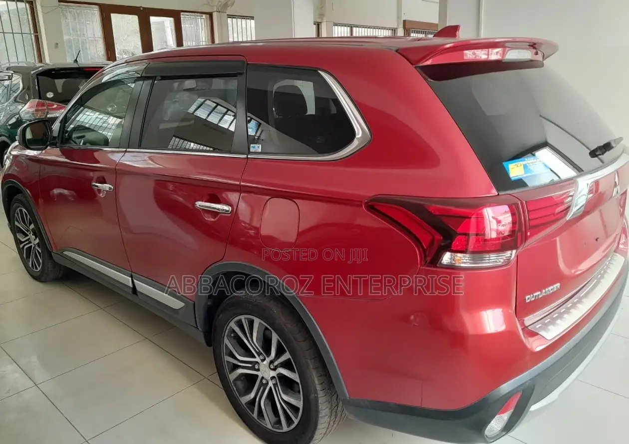 Mitsubishi Outlander 2.0 PHEV AWD 2016 Red