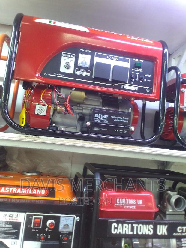 K Max Gasoline Generator Which Is of Key Start and of 2.4kva