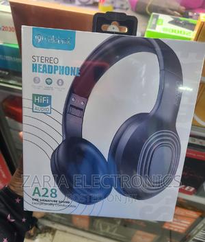 Celebtrat A28 Bluetooth Wireless Headphones - thumbnail 2