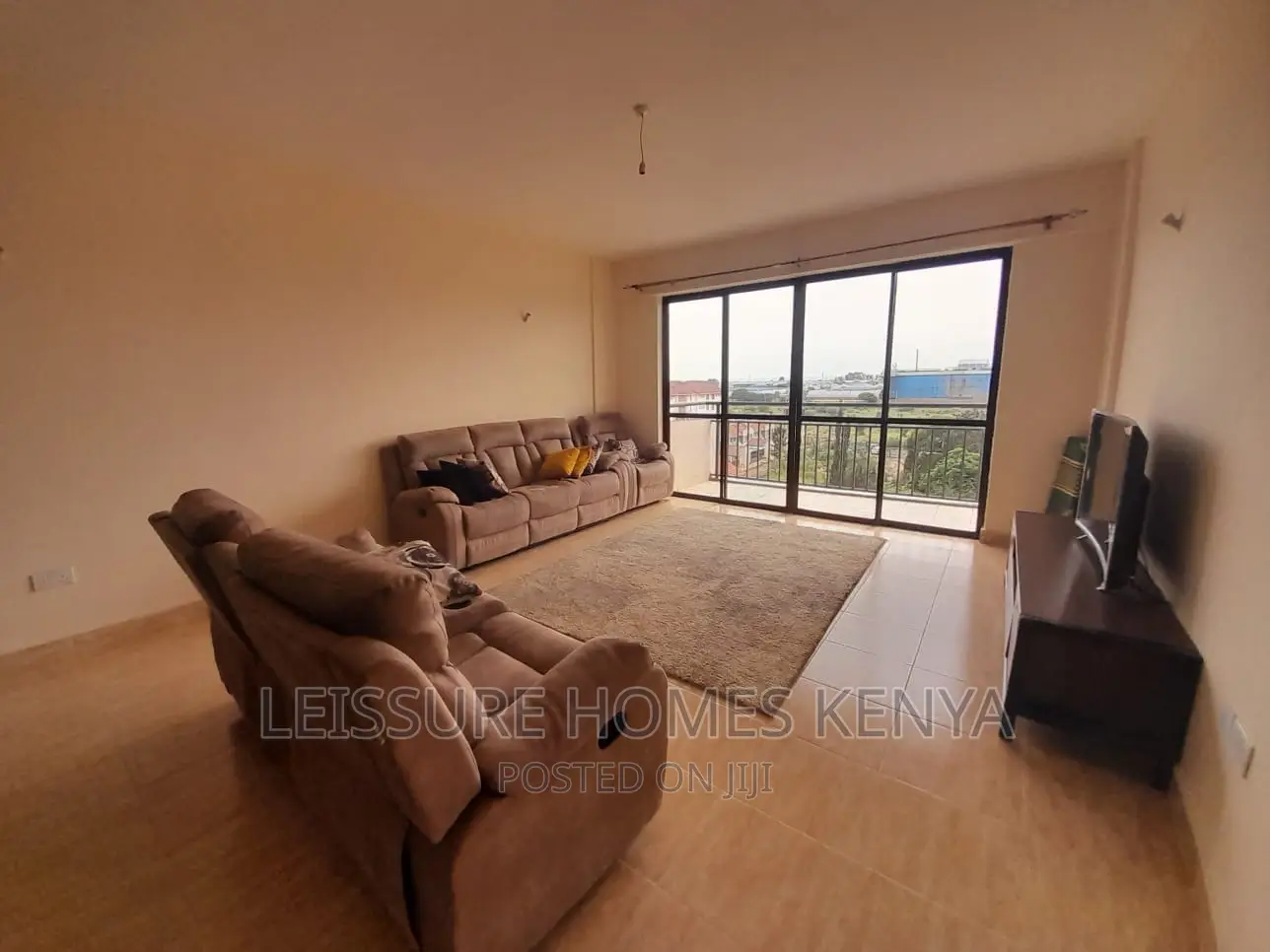 3bdrm Apartment in Gateway Mall Area for sale