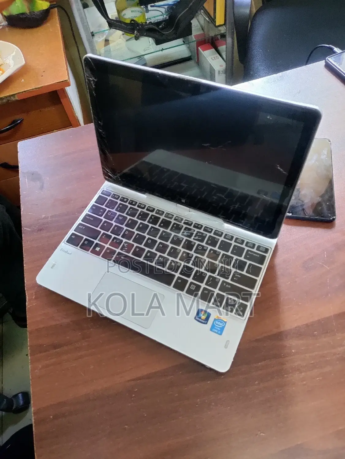 New HP EliteBook Revolve 810 G3 Tablet 8GB Intel Core I5 SSD 256GB