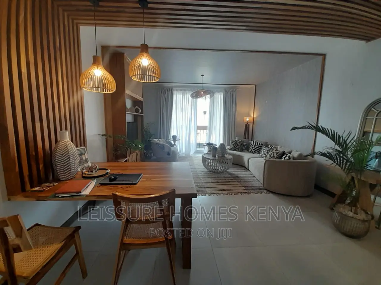 3bdrm Apartment in Gateway Mall Area for sale