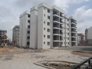 3bdrm Apartment in Gateway Mall Area for sale