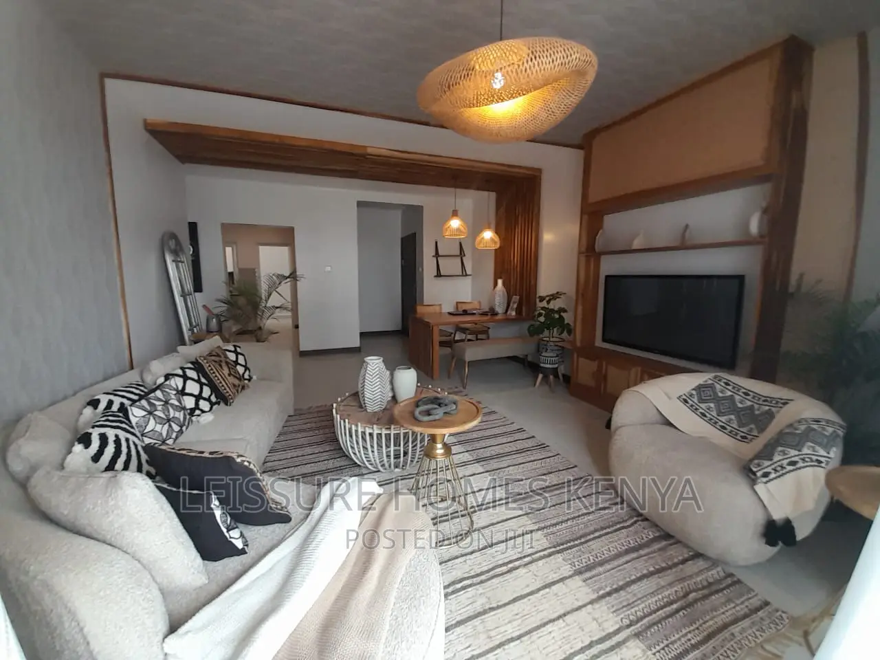 3bdrm Apartment in Gateway Mall Area for sale