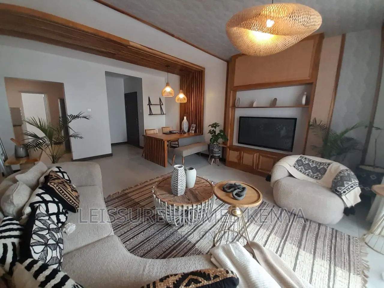 3bdrm Apartment in Gateway Mall Area for sale