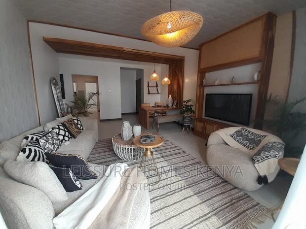 1bdrm Apartment in Gateway Mall Area for sale - main view