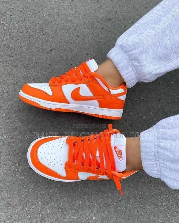 SB Dunk Orange - thumbnail 2