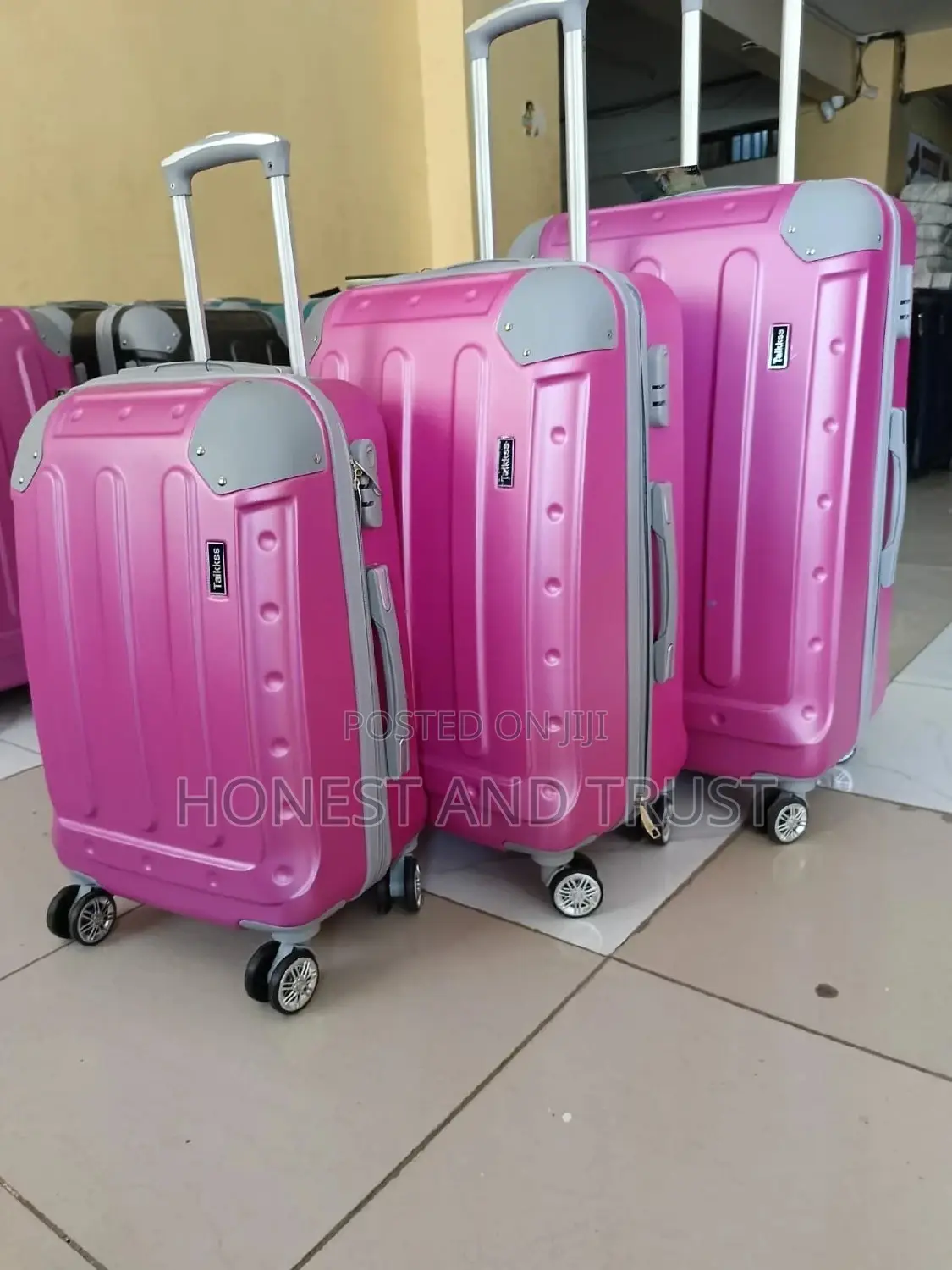 Traveling Suitcase Bag