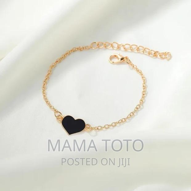 Valentine Watch Set at 1000 - thumbnail 7
