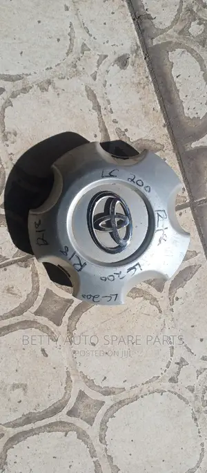 Toyota Vigo Wheel Cups
