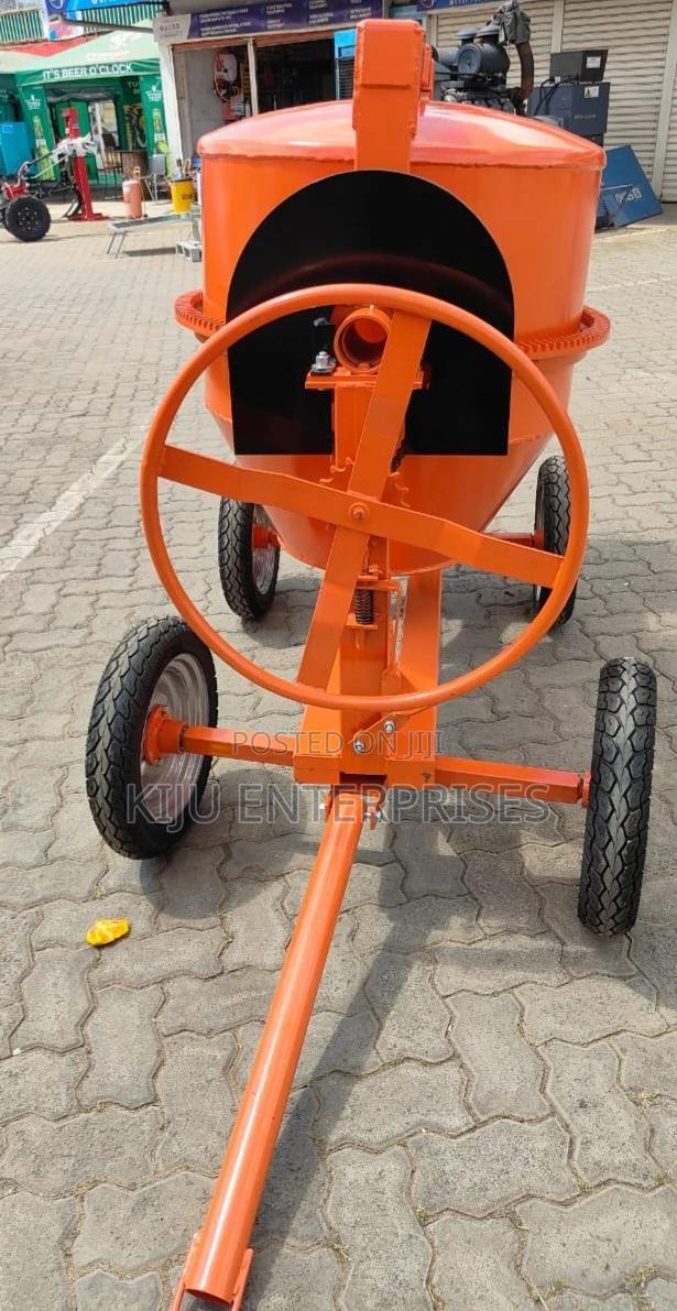 Hl Concrete Mixer Available Now on Offer - main view
