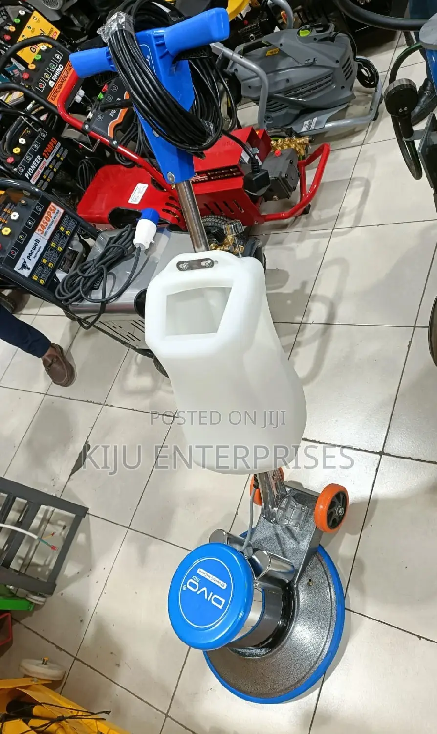 Floor Scrubber Machine Divo Brand