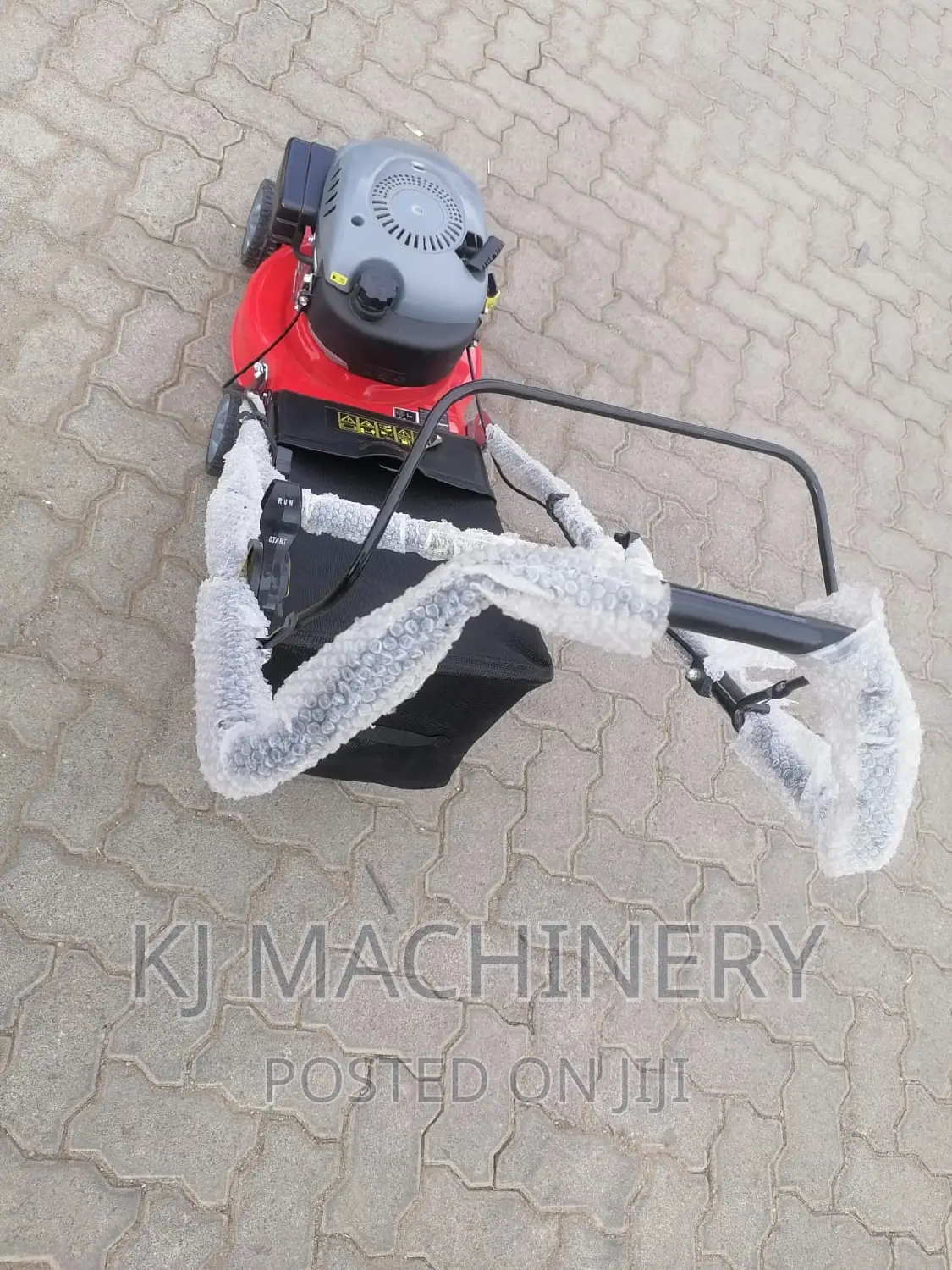 Hanseatic Lawn Mower 3.0 Hp Gasoline Powered