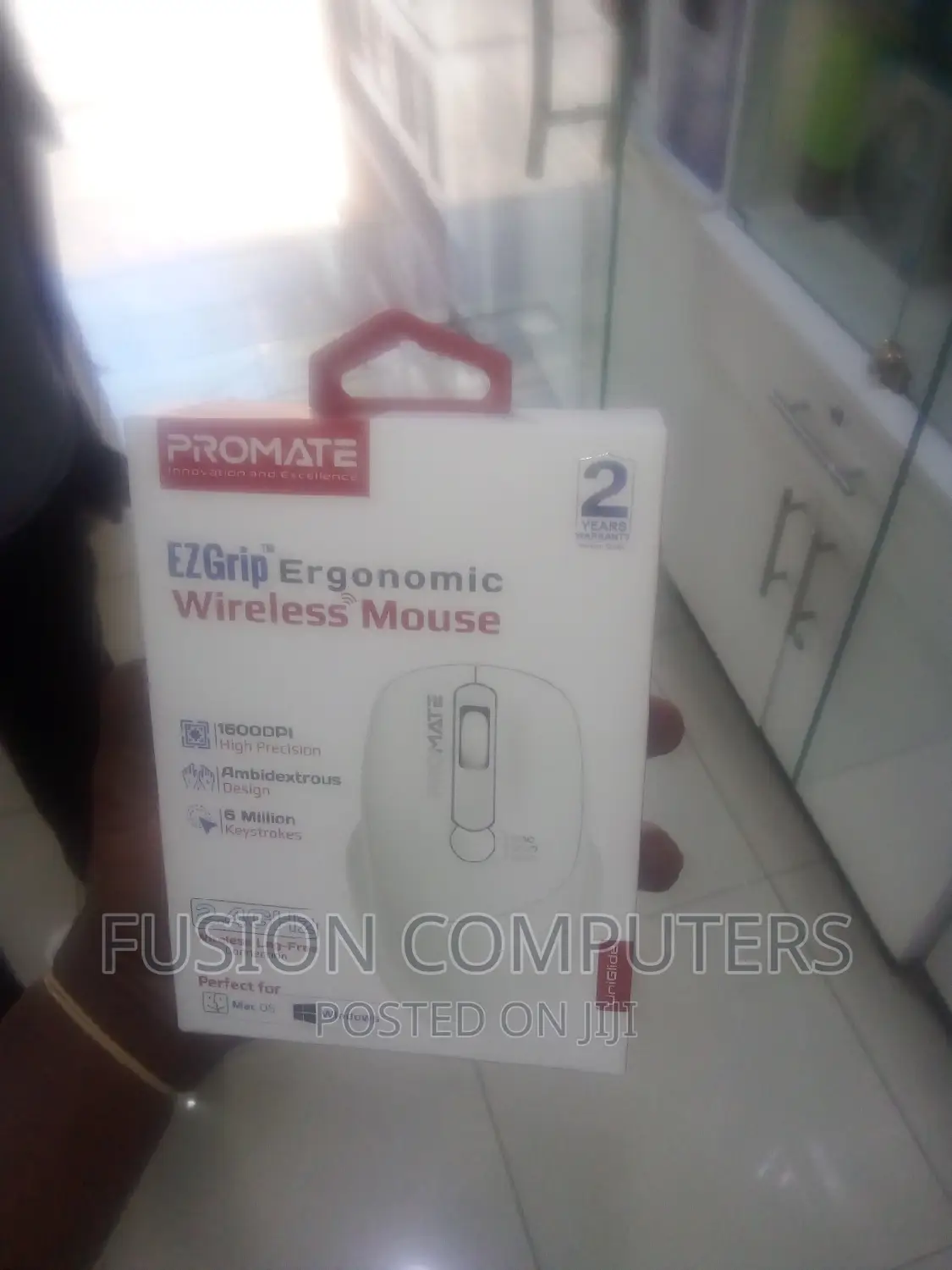 Promate Ezgrip Ergonomic Wireless Mouse