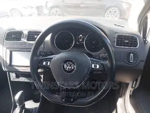Volkswagen Polo 2017 White