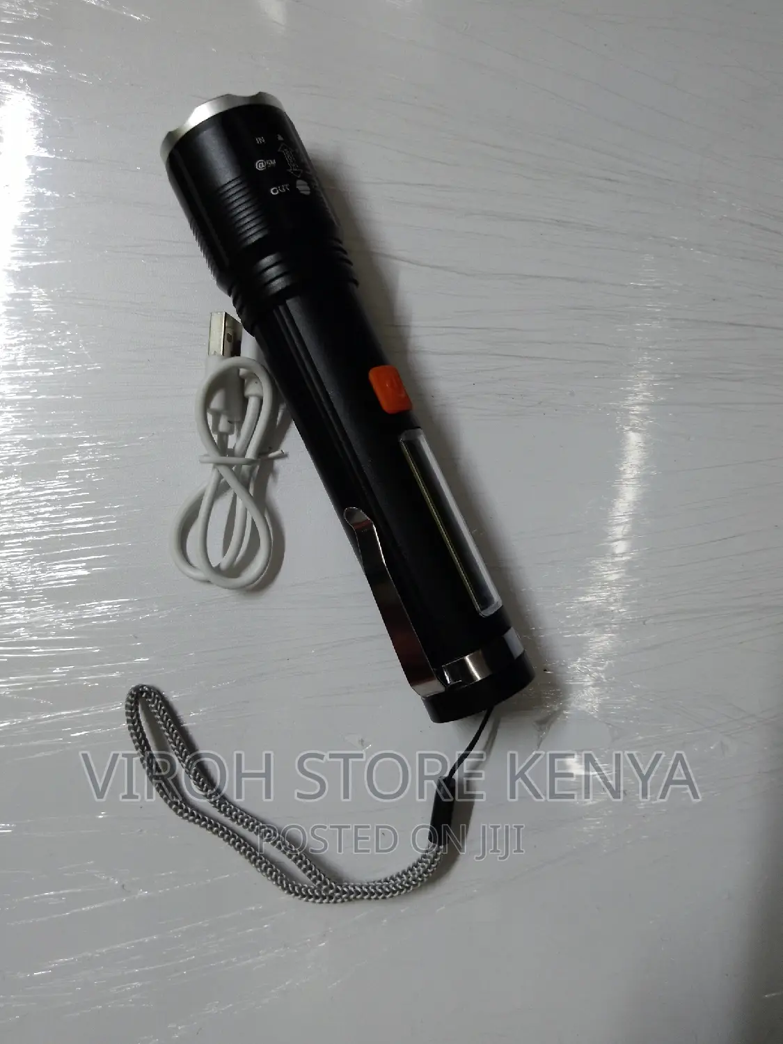 P50 Zooming Torch Bright LED Pocket Torch
