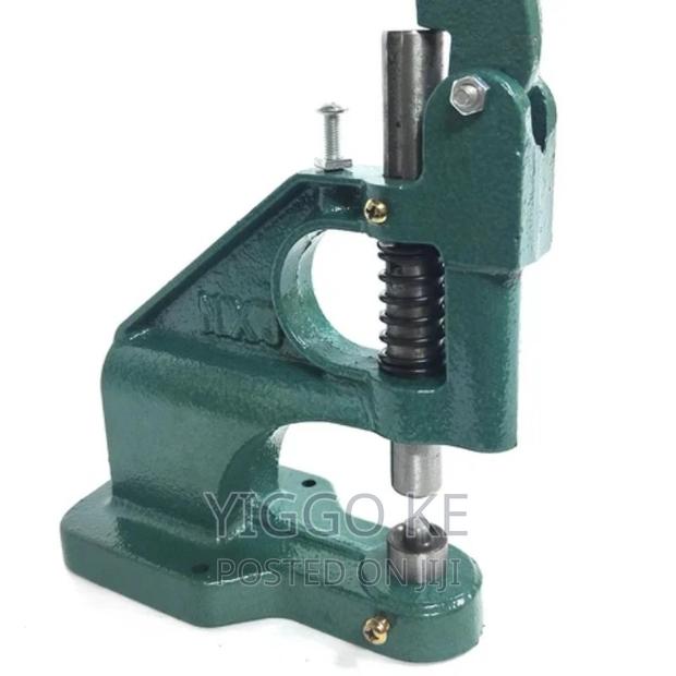 Quality Manual Eye-Let Machines - thumbnail 5