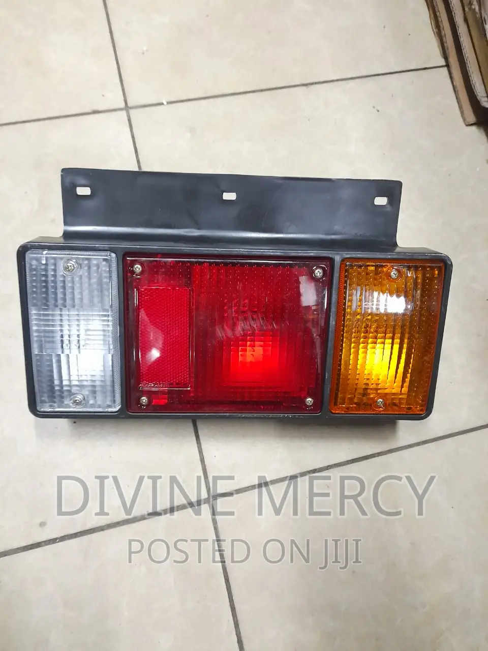 Isuzu NPR Back Light Lamps