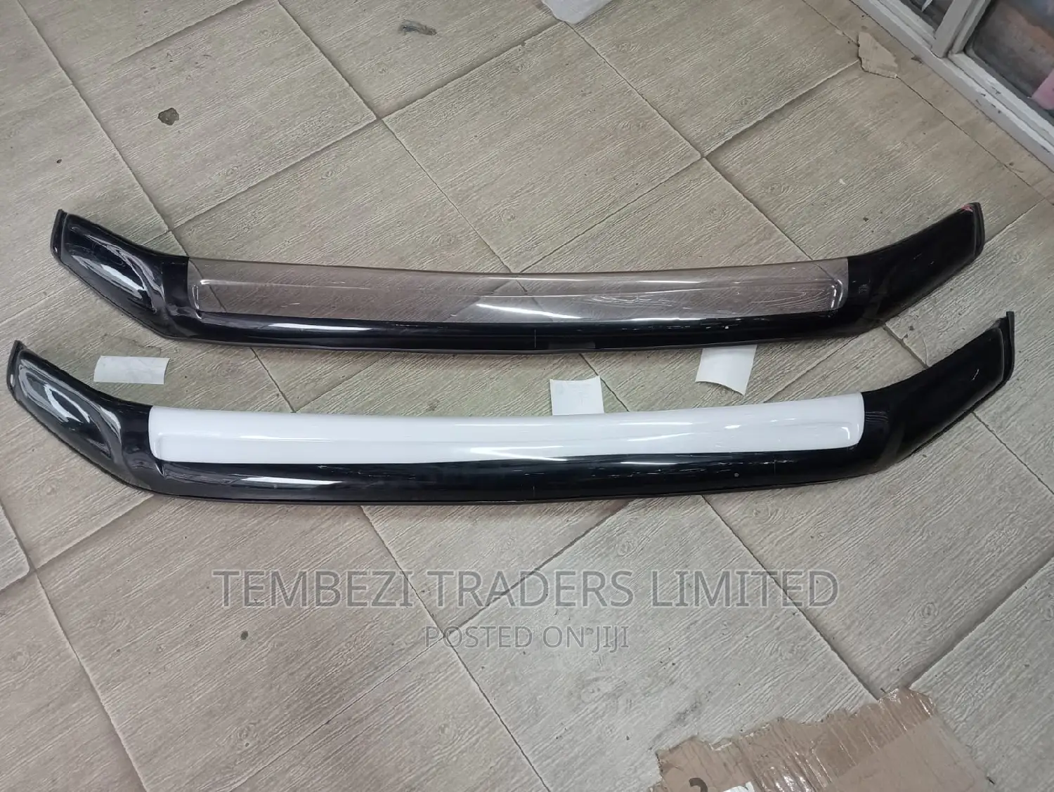 Hilux Vigo Bonnet Mates/Bonnet Visor