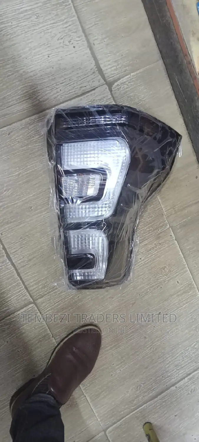 Clear Tail Lights for Prado Fj 150 2018 Model