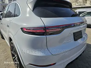 Porsche Cayenne 2020 White