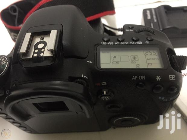 Canon 7D Professional Camera - thumbnail 4