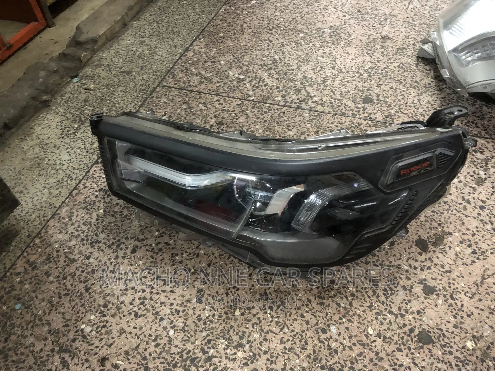 Toyota Hilux Revo 2020 Xenon Headlight