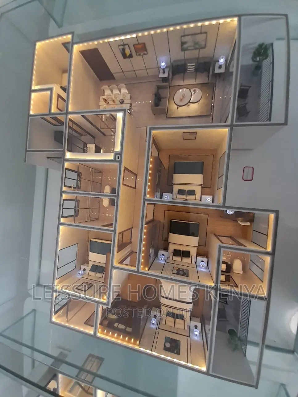 2bdrm Apartment in Gateway Mall Area for sale