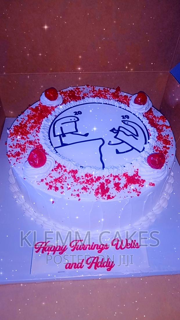 Blueberry Chocolate Red Velvet Cake 1kg - thumbnail 3