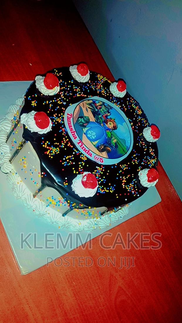 Themed Cake 1kg - thumbnail 3