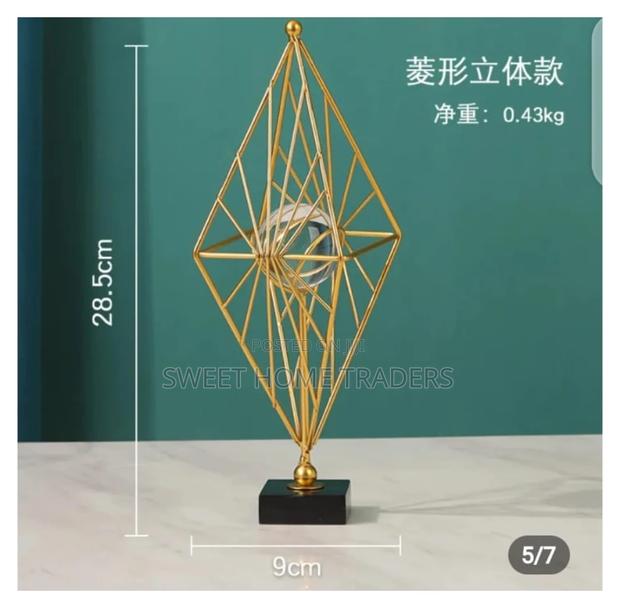 Living Room Decoration/Office Metal Craft Ornament