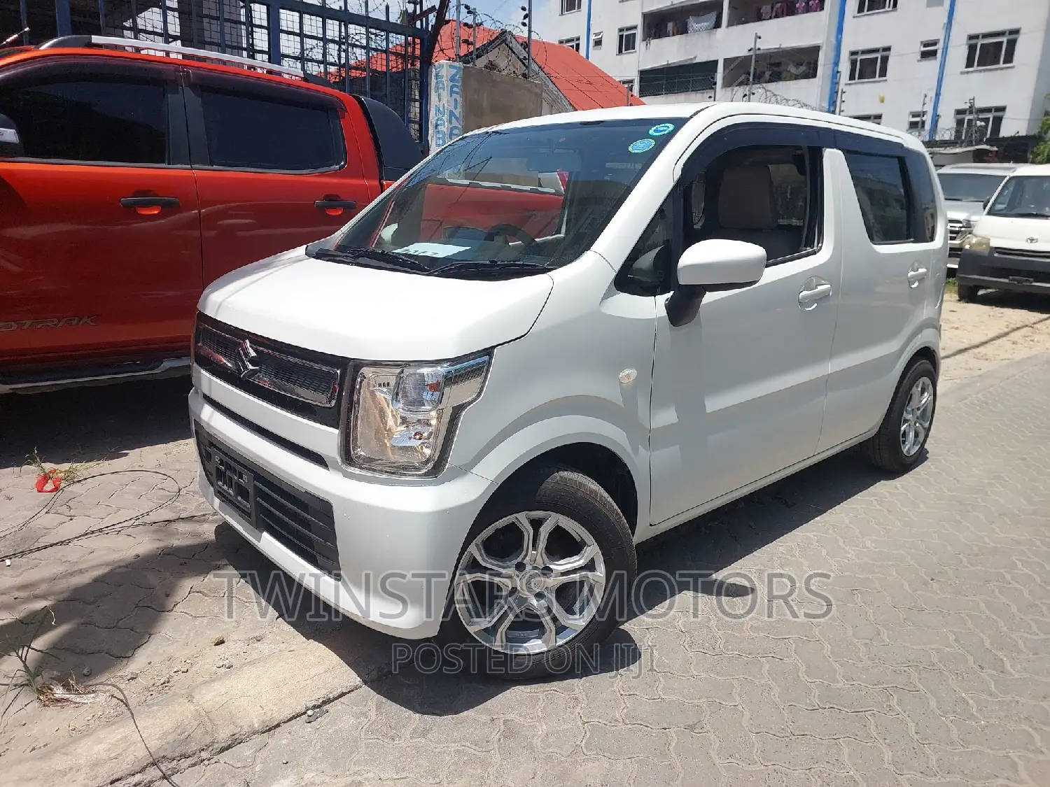 Suzuki Wagon R 660 Hybrid FWD 2017 White