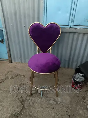 Manicure Love Seat, Purple 