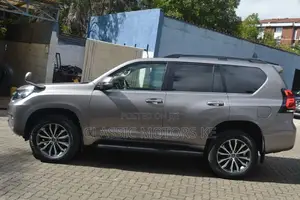 Toyota Land Cruiser Prado 2.8 2020 Gold