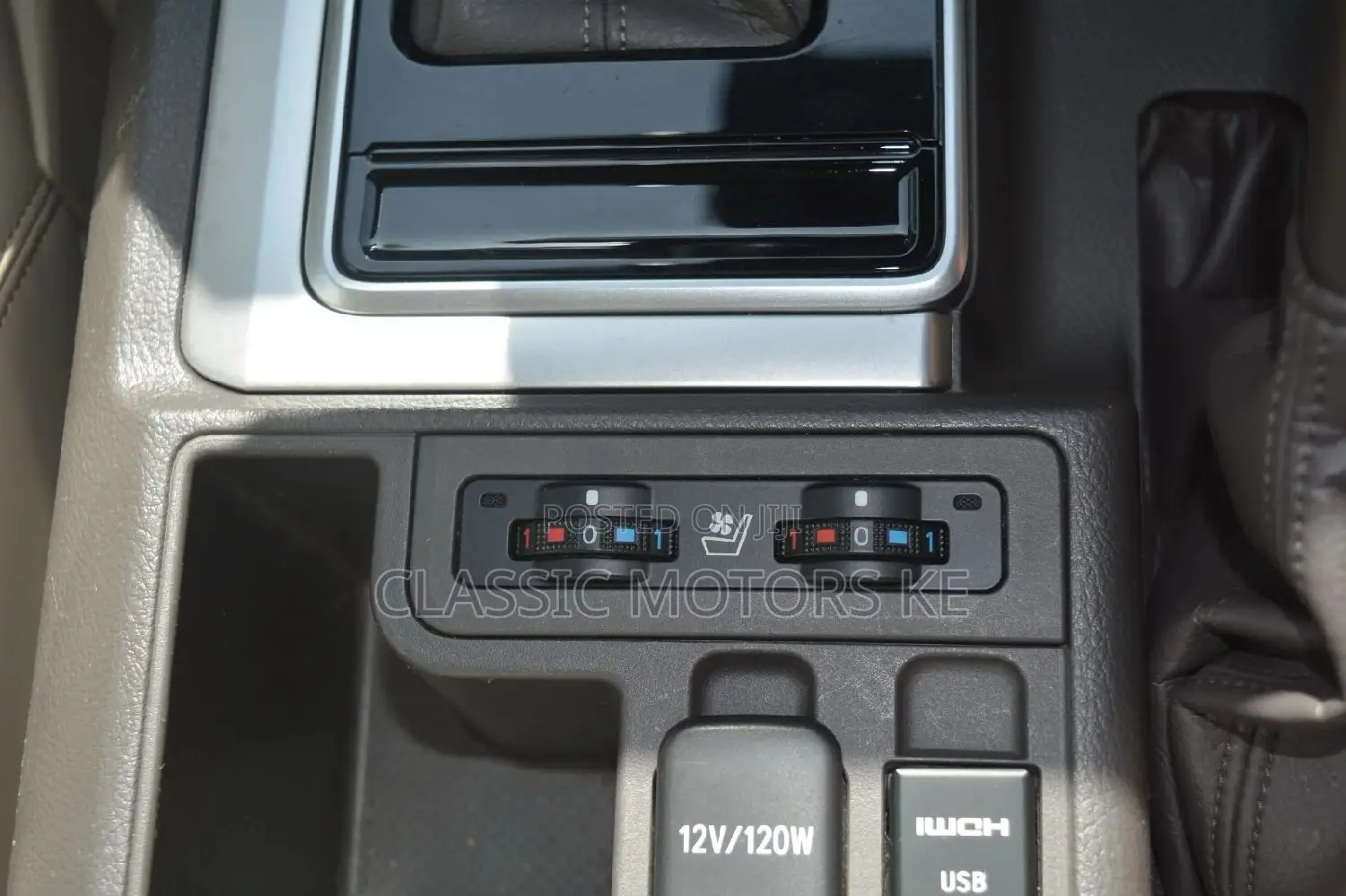Toyota Land Cruiser Prado 2.8 2020 Gold
