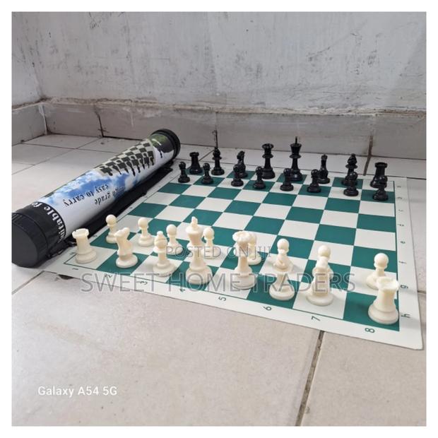 Foldable Chase (50 by 50) - main view