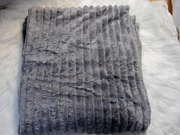 High Quality Throw Blankets - thumbnail 6