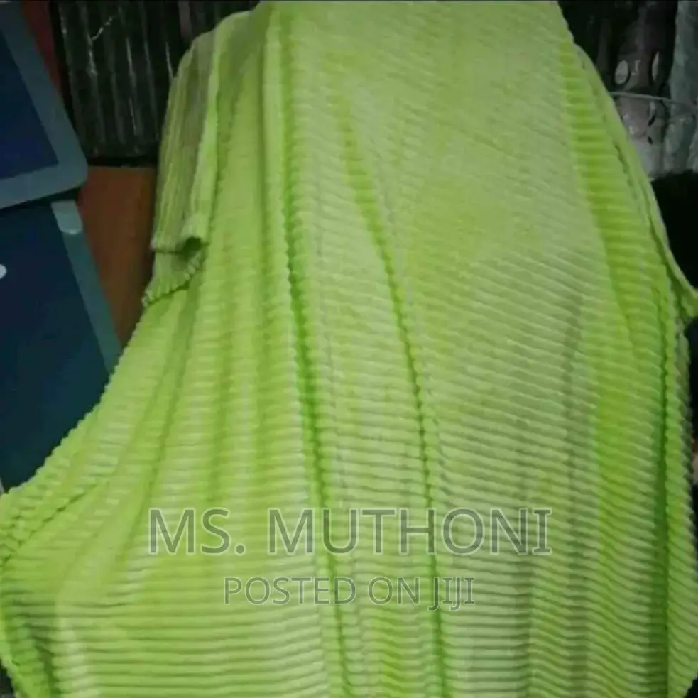 High Quality Throw Blankets