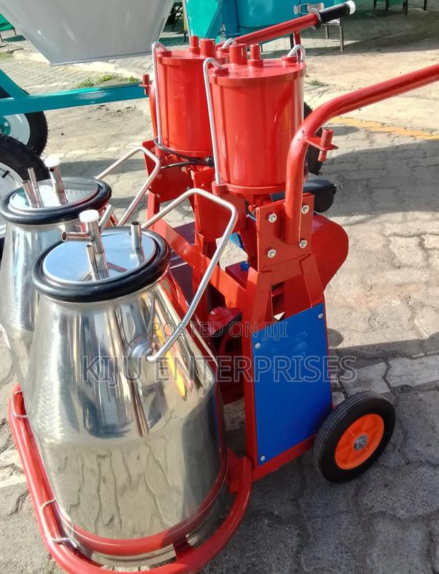 Windsor Brand Double Milking Machine Available Now on Offer - thumbnail 3