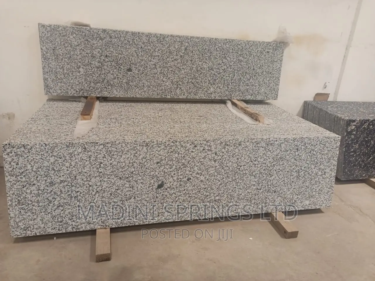 Tiger Skin Granite Counter Tops(Available in All Sizes)