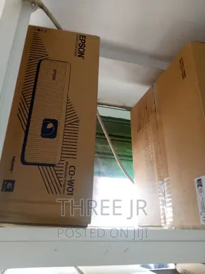 Epson CB -W01 With 3000lumens XGA